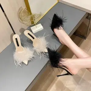Furry half-slippers for outdoor
