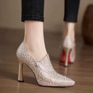Champagne-colored new wedding shoes