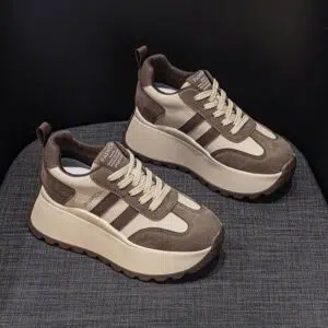 Branded women's height-increasing shoes